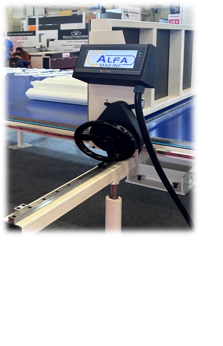 Yarı Otomatik Dikey  Sünger Kesim Makinası