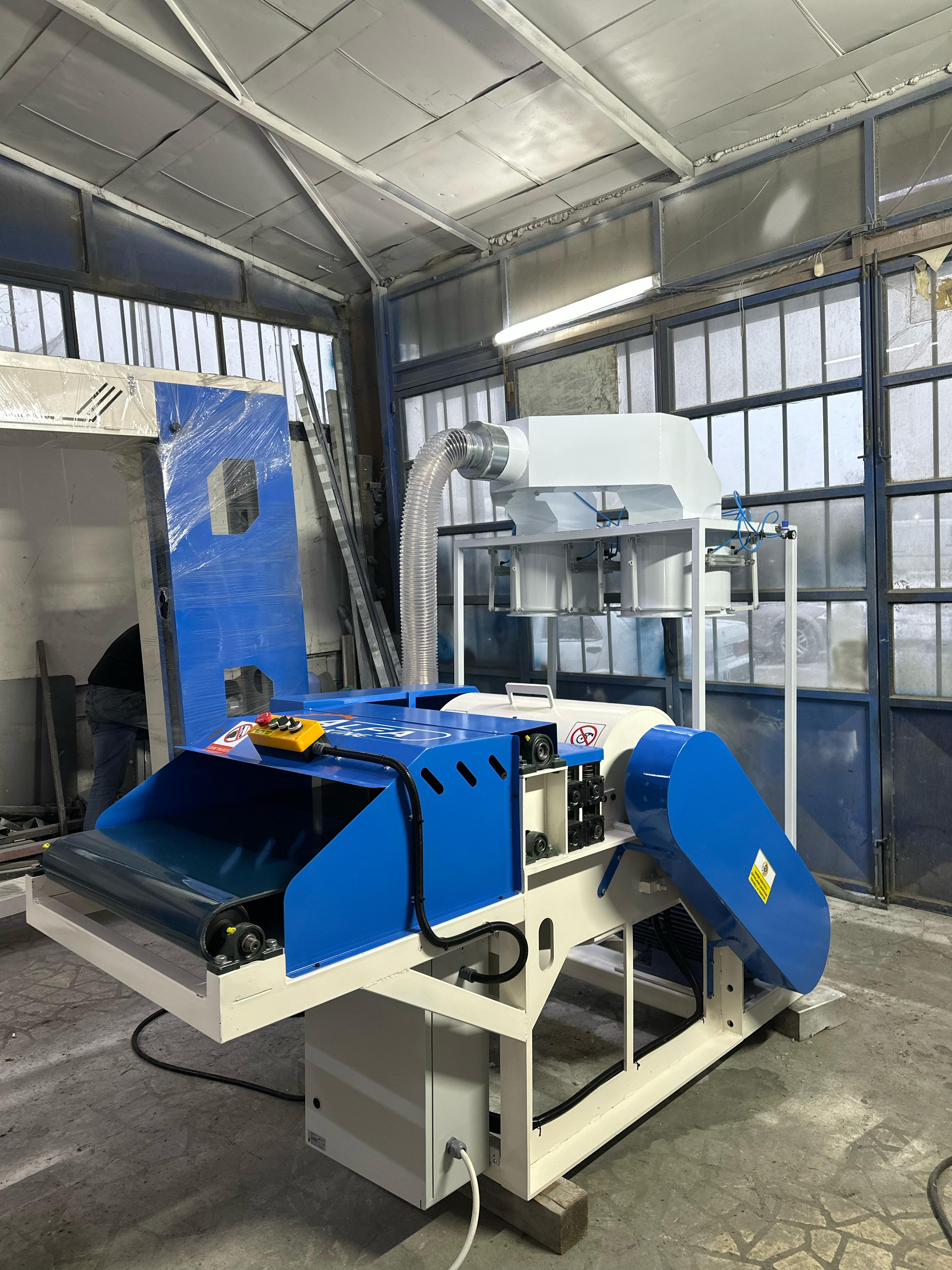 Otomatik Sünger Kırpıntı Makinası