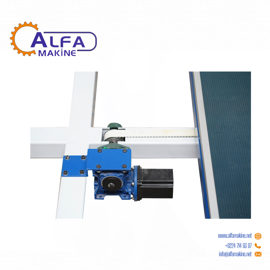 Titreşimli Yatay CNC Sünger Kesim Makinası